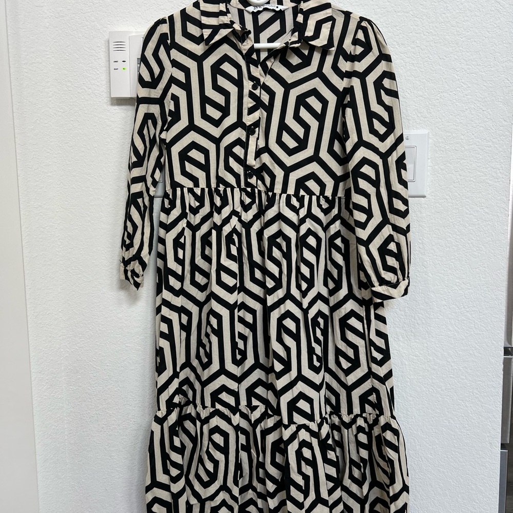 Zara Black and White Geometric Long Sleeve Dress